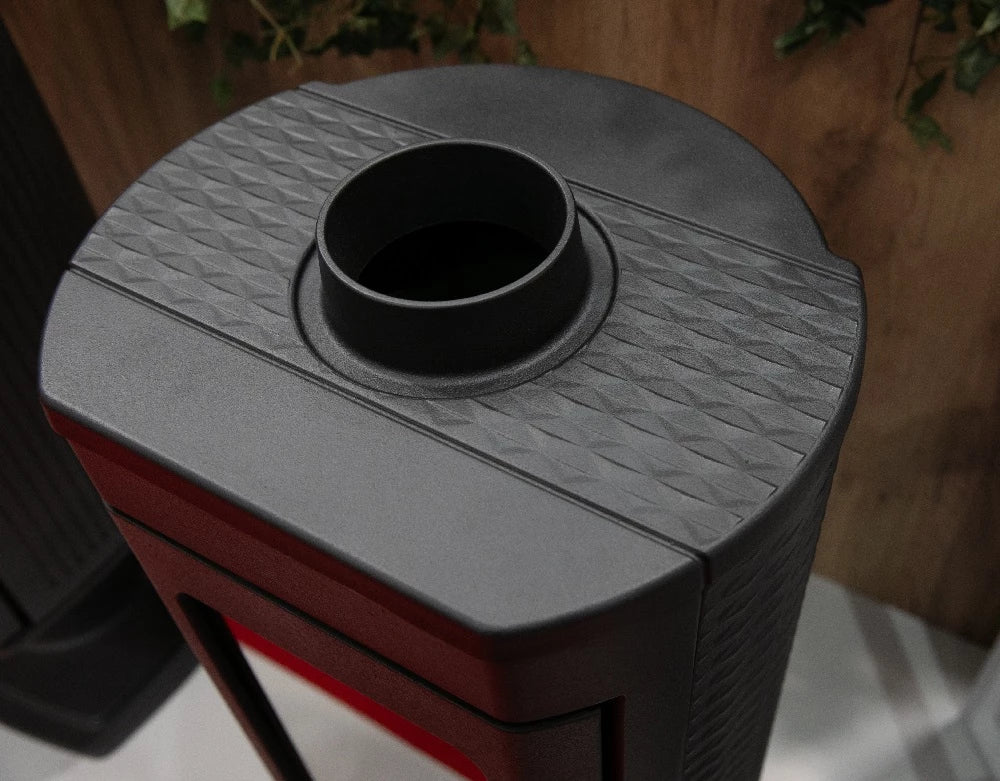 Cheminée design en fonte Plamen Tara – indépendante de l'air ambiant